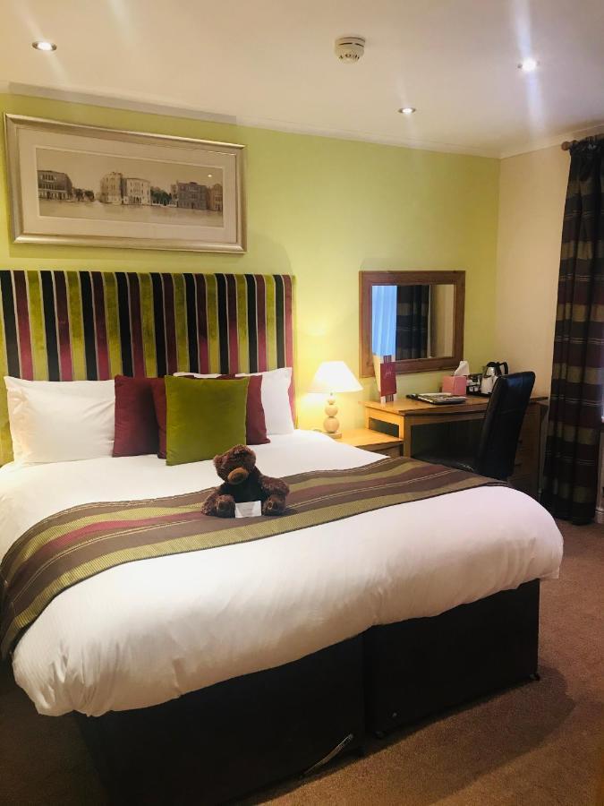 Clarence Court Hotel Cheltenham Kültér fotó