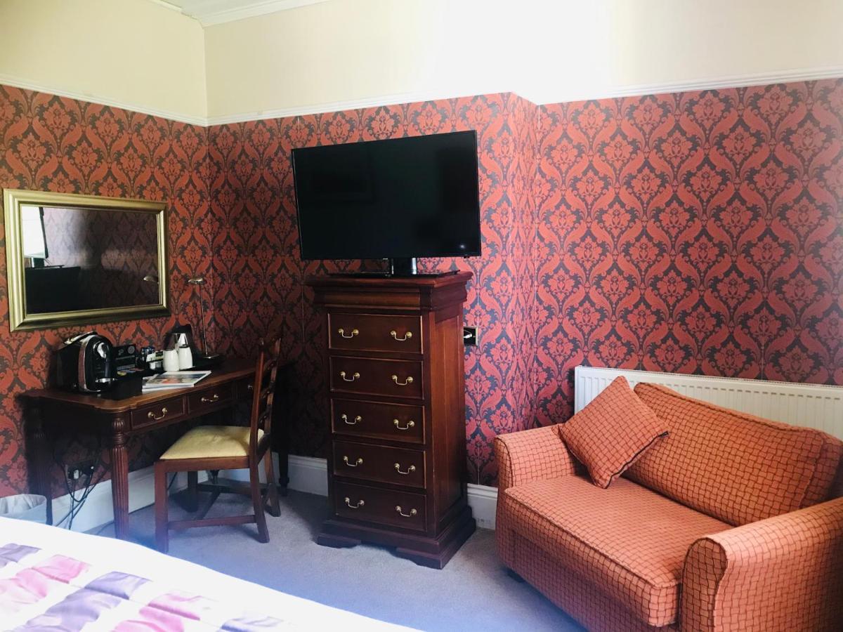 Clarence Court Hotel Cheltenham Kültér fotó